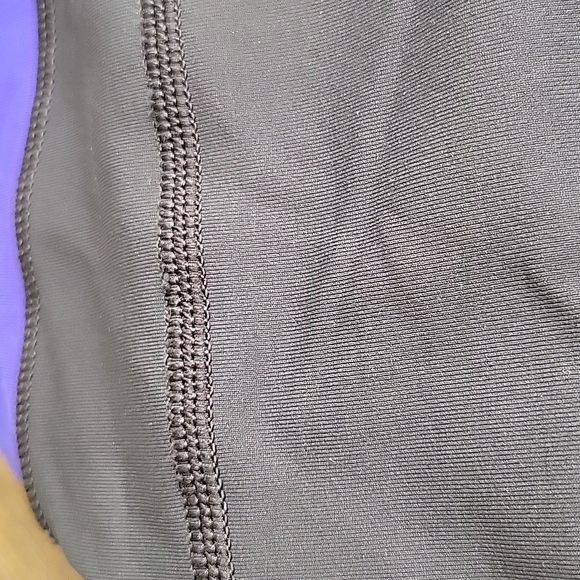 Lululemon Athletica Run Legging 3/4 Crop - Size 6 - Picture 8 of 9